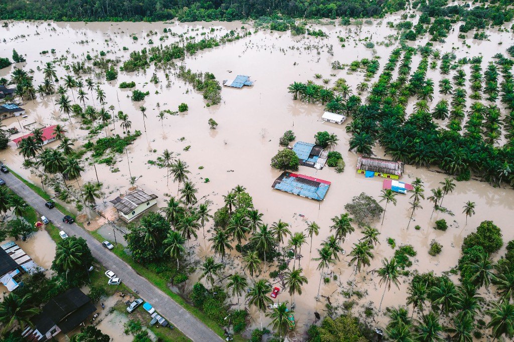 Inundación que afecta viviendas y comunidades